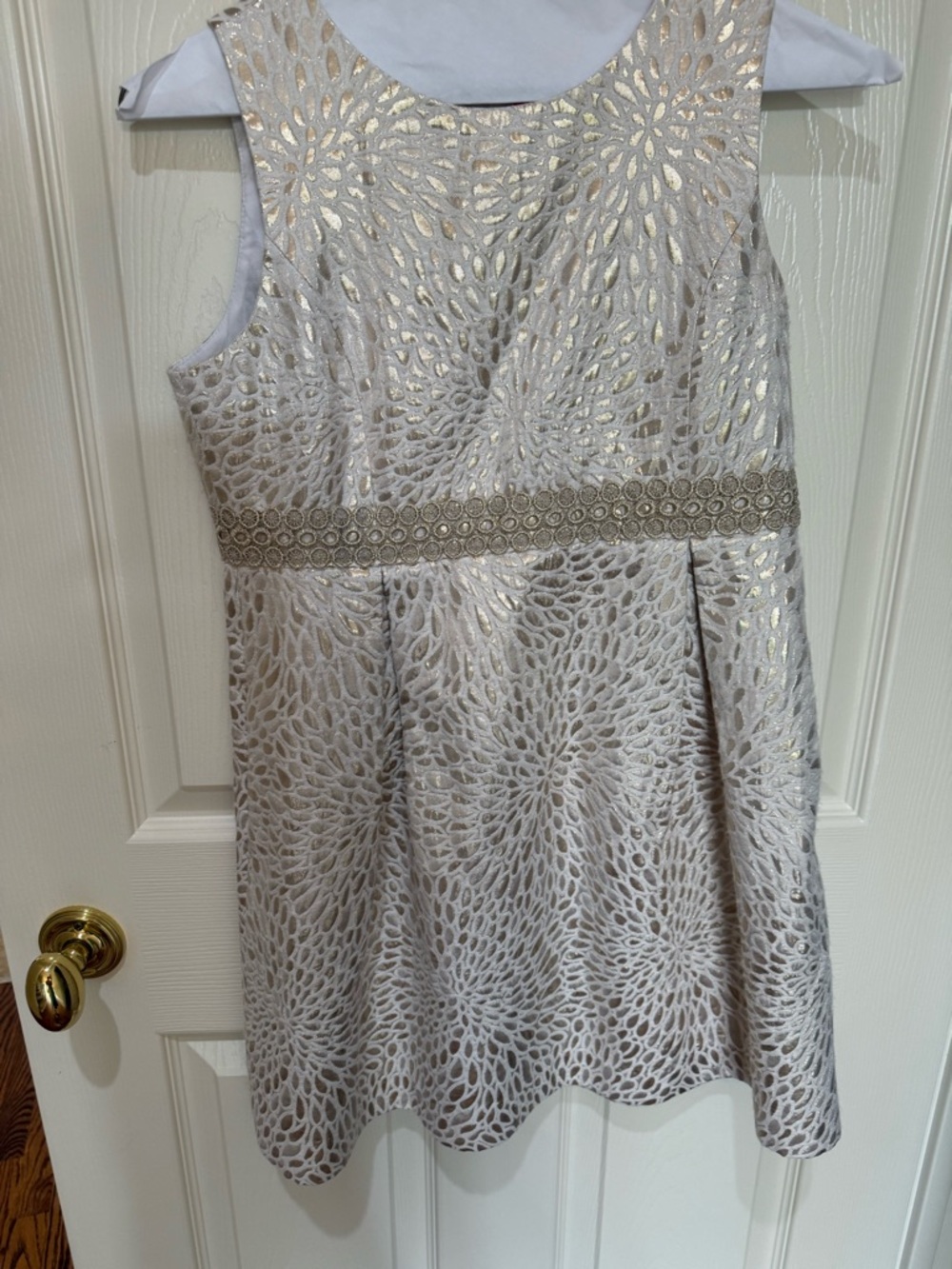 Lilly Pulitzer Cream and Gold Floral Lace Dress size 14, but fits like a 12!